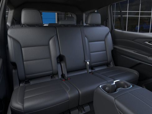 New 2025 Chevrolet Traverse LT image 17