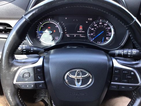 Used 2021 Toyota Highlander Limited AWD/4WD image 20