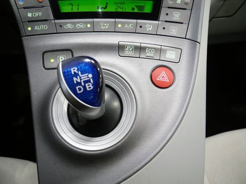 Used 2013 Toyota Prius One image 29