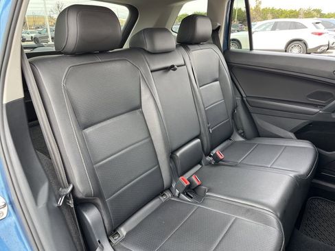 Used 2020 Volkswagen Tiguan SE image 27