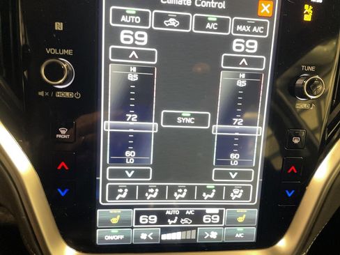 Used 2023 Subaru Legacy Premium AWD/4WD image 9