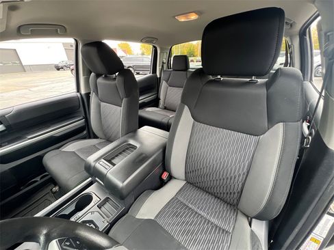 Used 2017 Toyota Tundra SR5 image 23