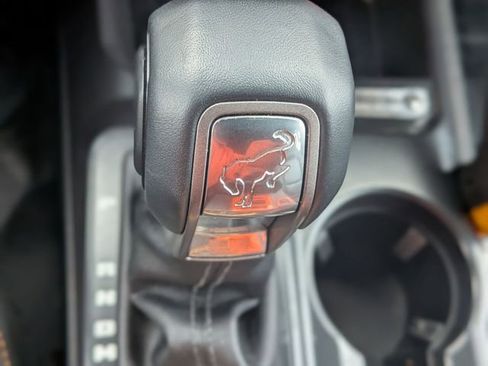 Used 2024 Ford Bronco Badlands image 25