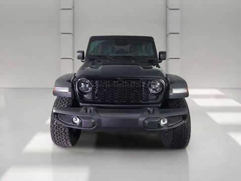 Used 2026 Jeep Wrangler Unlimited Sport AWD/4WD image 3