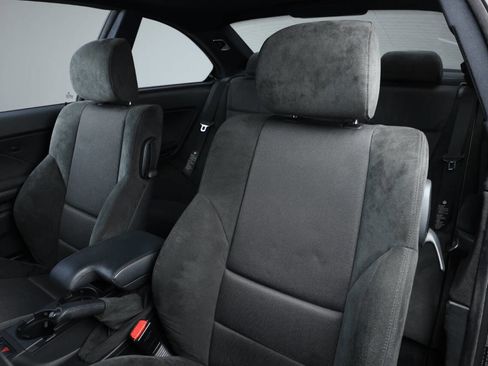 Used 2004 BMW 330Ci Coupe image 2