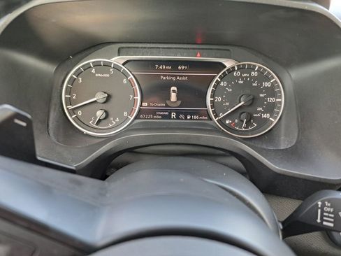 Used 2024 Nissan Rogue SV w/ SV Premium Package image 12