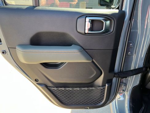 New 2026 Jeep Gladiator Mojave image 17