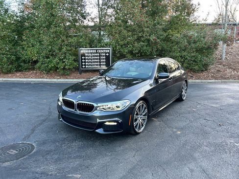 Used 2019 BMW 540i w/ M Sport Package image 2