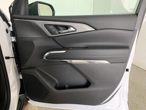 New 2026 Chevrolet Traverse LT w/ Driver Confidence Package image 35