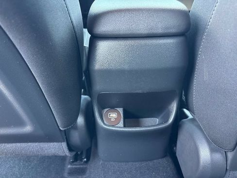 Used 2023 Hyundai Kona SEL AWD/4WD image 15