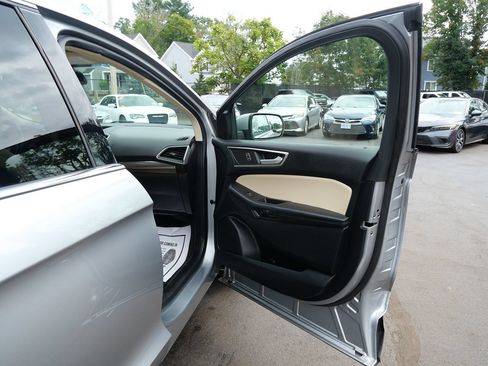 Used 2022 Ford Edge SEL AWD/4WD image 18