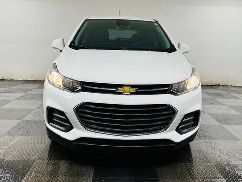 Used 2017 Chevrolet Trax LS image 3