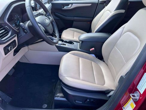 Certified 2022 Ford Escape SEL AWD/4WD image 16