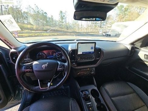 Used 2021 Ford Bronco Sport Outer Banks w/ Outer Banks Package (96D) image 4