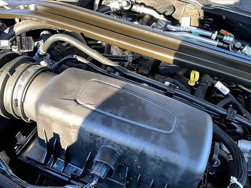 Used 2023 Ford Explorer Limited image 28