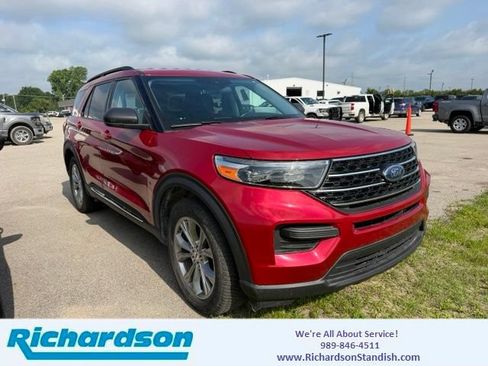 Used 2021 Ford Explorer XLT w/ Class III Trailer Tow Package AWD/4WD image 1