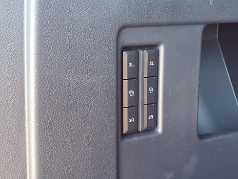 Used 2023 Ford Expedition Platinum RWD image 7