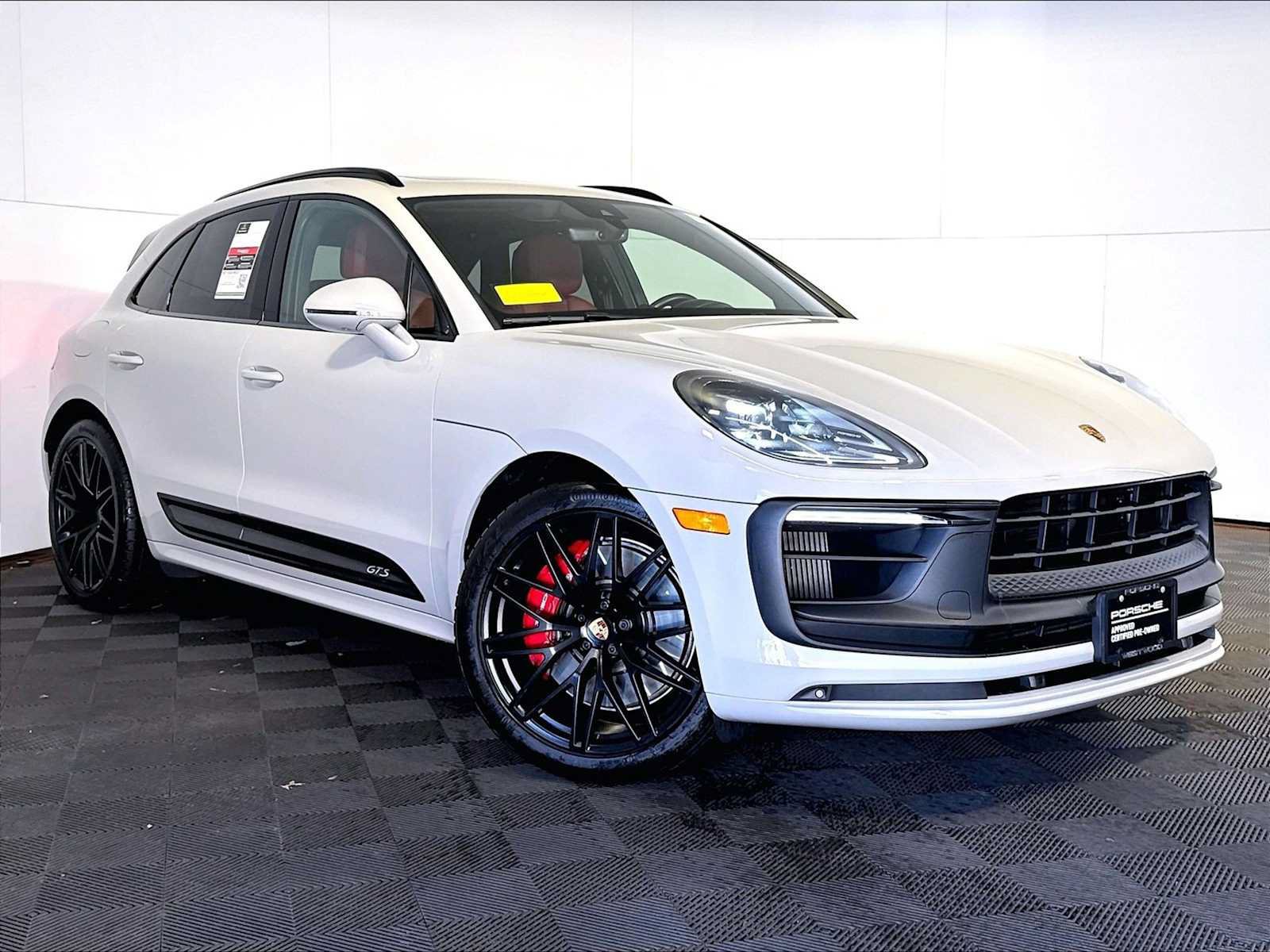 Certified 2022 Porsche Macan GTS AWD/4WD image 9