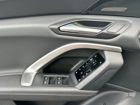 Certified 2025 Audi Q5 Premium Plus w/ Premium Plus image 11