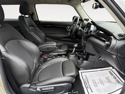 Used 2019 MINI Cooper S w/ Premium Package image 15