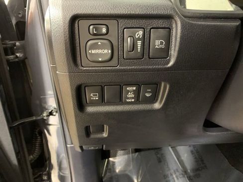 Used 2024 Toyota 4Runner TRD Off-Road Premium w/ Off Road Premium Plus Package AWD/4WD image 18