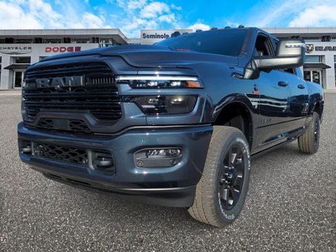 New 2026 RAM 2500 Laramie AWD/4WD image 4
