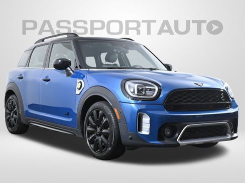 Certified 2023 MINI Cooper Countryman SE w/ Storage Package image 3