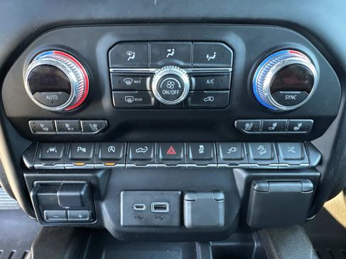 Used 2019 GMC Sierra 1500 Denali w/ Denali Ultimate Package image 33