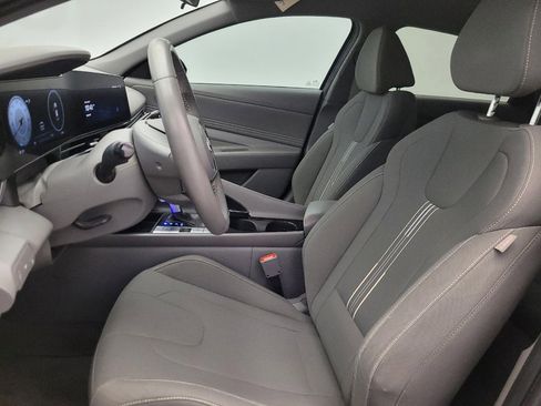 Used 2023 Hyundai Elantra SEL w/ Convenience Package FWD image 17