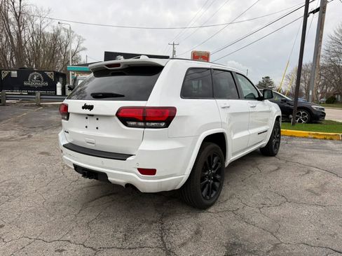 Used 2019 Jeep Grand Cherokee Altitude image 5