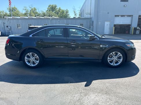 Used 2015 Ford Taurus SEL AWD/4WD image 2