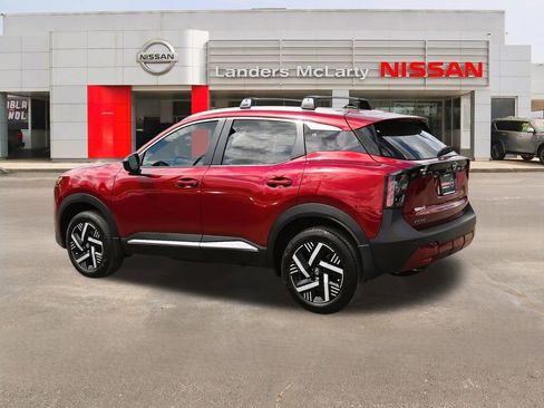 New 2026 Nissan Kicks SV w/ Charging Package FWD image 4