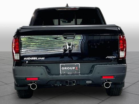 Used 2023 Honda Ridgeline Black Edition image 5