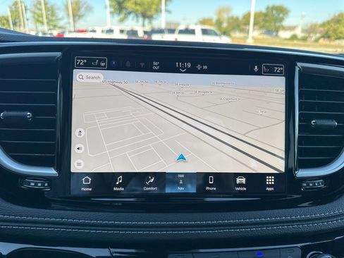 New 2026 Chrysler Pacifica Select image 67