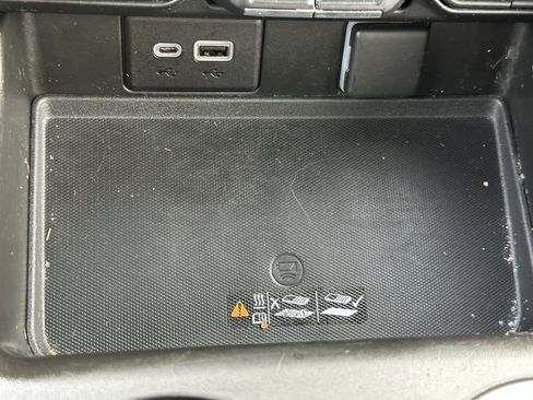 Used 2021 Chevrolet Tahoe LT w/ LT Signature Package image 32