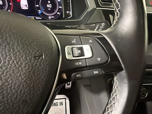 Used 2019 Volkswagen Tiguan SEL Premium R-Line AWD/4WD image 16