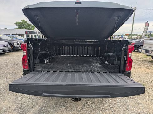 Used 2023 Chevrolet Silverado 1500 Custom AWD/4WD image 12