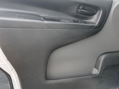 Used 2019 Nissan NV200 SV w/ Navigation Package FWD image 14