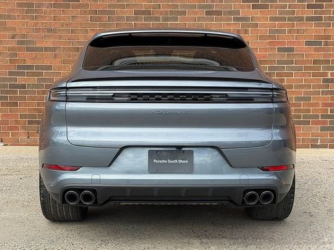 New 2026 Porsche Cayenne S image 6