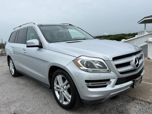 Used 2016 Mercedes-Benz GL 450 4MATIC image 3