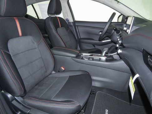 New 2025 Nissan Sentra SR image 11