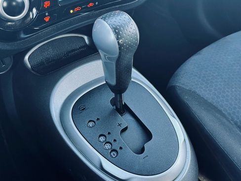 Used 2015 Nissan Juke SV w/ Cold Weather Package image 15