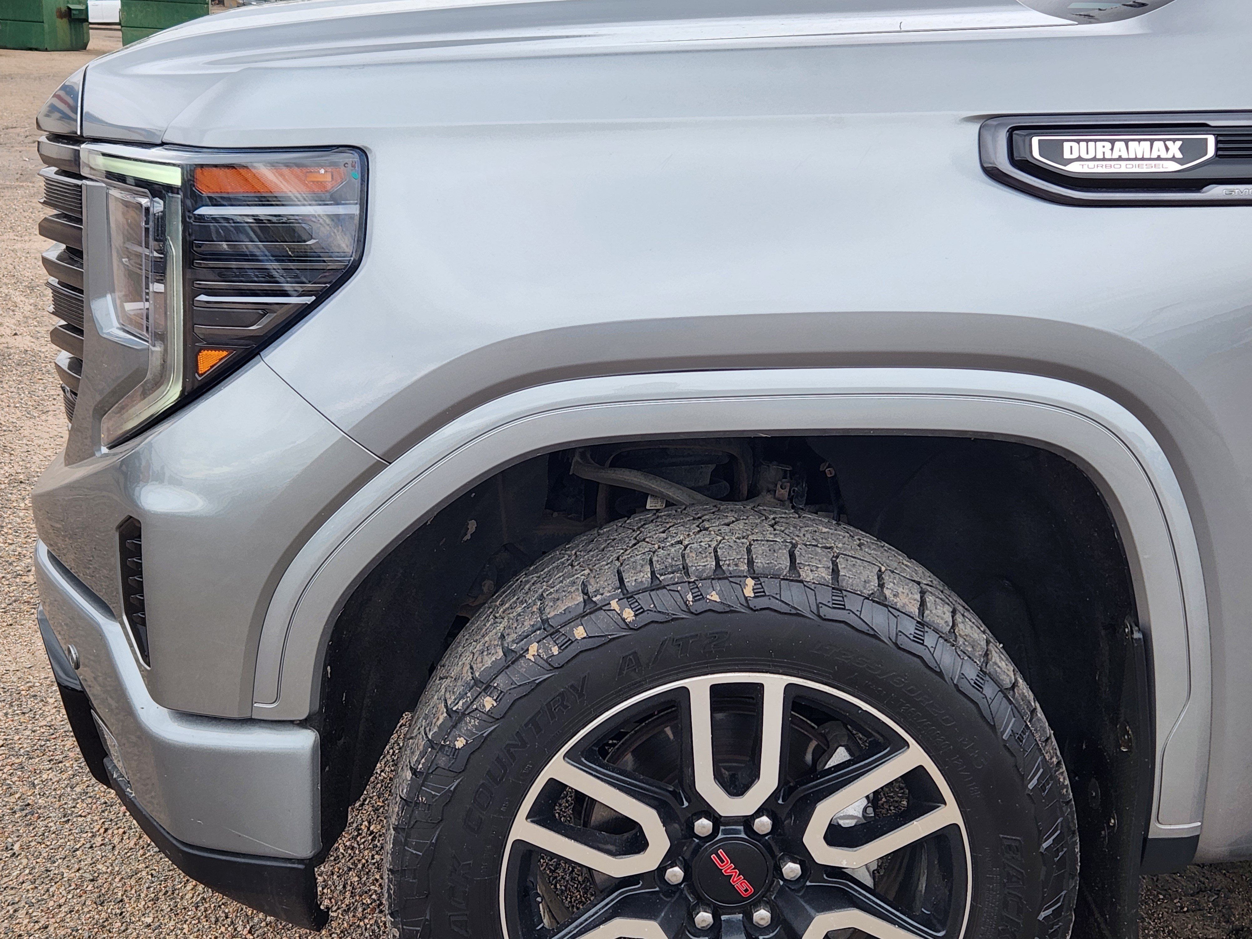 Used 2023 GMC Sierra 1500 AT4 w/ Technology Package AWD/4WD image 6