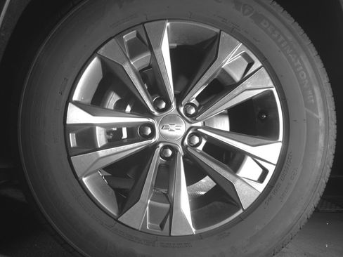 Used 2025 Chevrolet Equinox LT FWD image 12