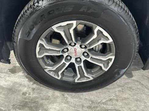 Used 2025 GMC Sierra 1500 SLT RWD image 11
