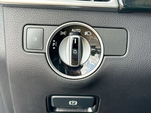 Used 2018 Mercedes-Benz GLS 550 4MATIC w/ Driver Assistance Package image 35