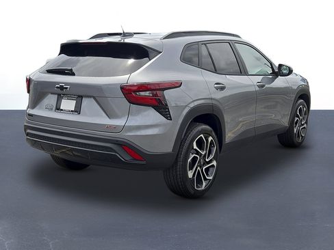 New 2026 Chevrolet Trax RS w/ Driver Confidence Package FWD image 5