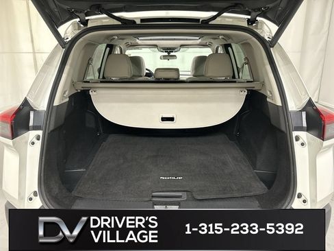 Used 2023 Nissan Rogue SV w/ SV Premium B Package AWD/4WD image 22