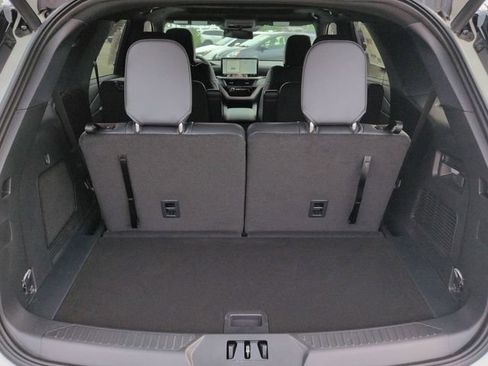 New 2026 Ford Explorer ST-Line w/ ST-Line Street Pack AWD/4WD image 13