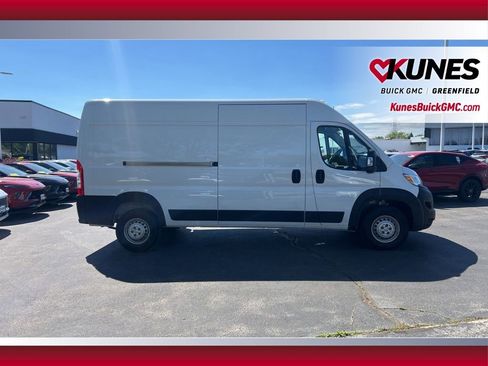 Used 2026 RAM ProMaster 2500 w/ Convenience Group FWD image 3